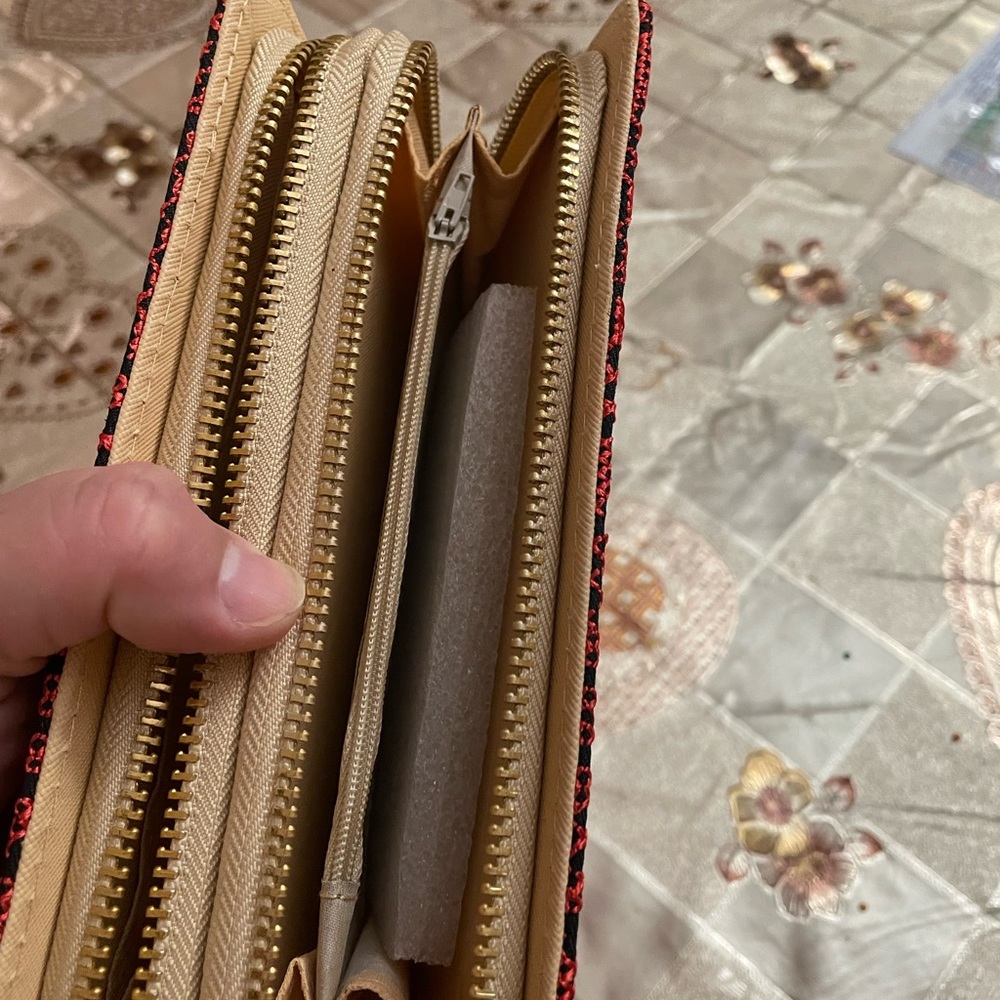 Wallet - Picture 4 of 4